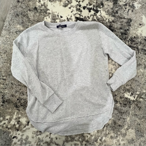 Sweatshirt - Picture 2 of 4